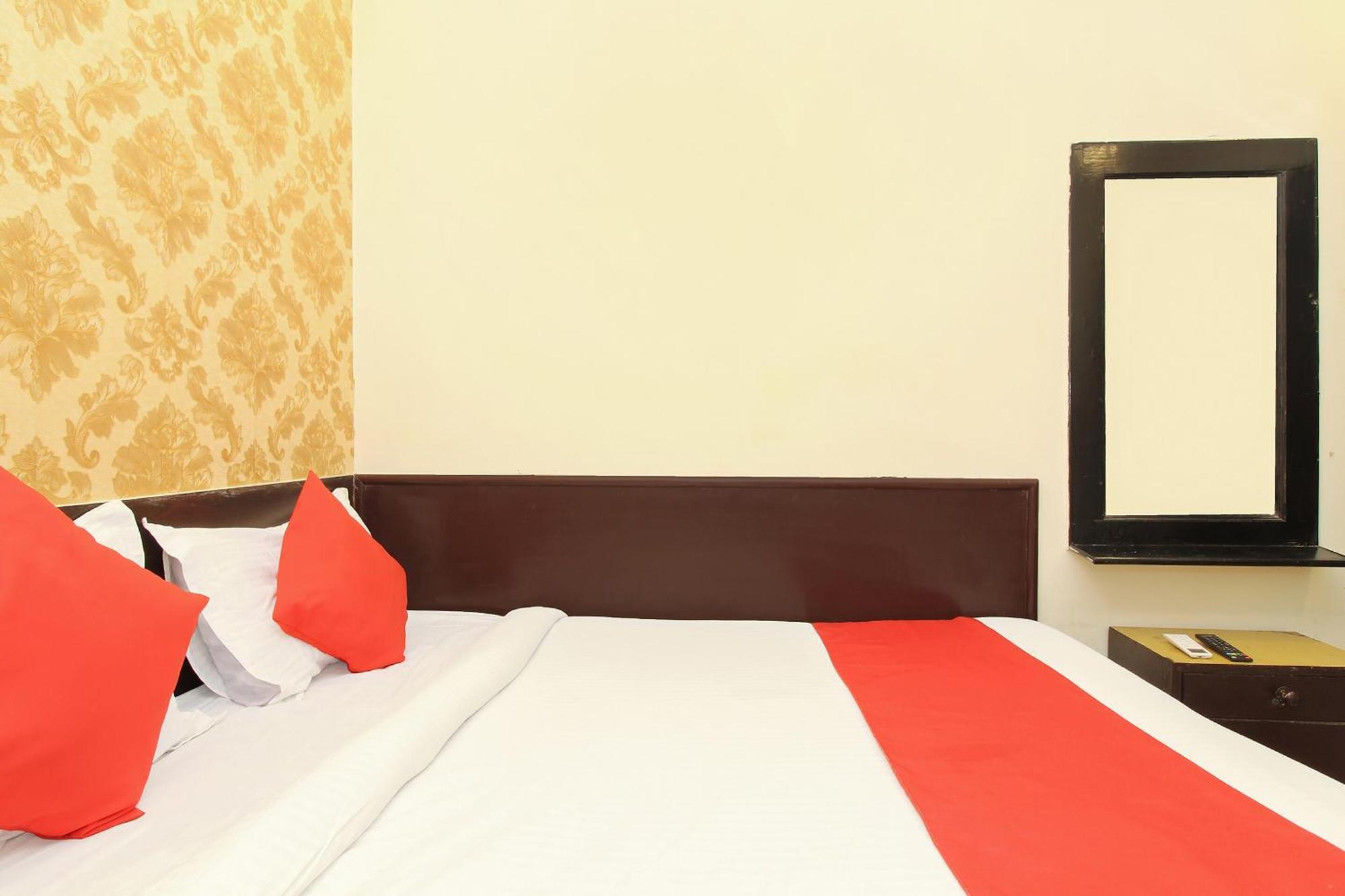 Hotel O Vasundhara Guest House Near Tankbund Secundurabad Kültér fotó